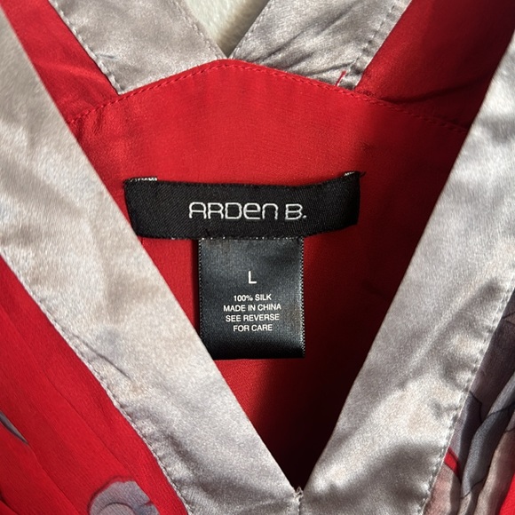 Arden B. women red camisole 100% silk tan top with gray & black flowers - Picture 2 of 8